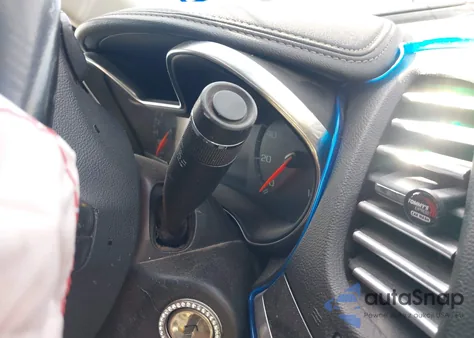 2017 Chevrolet Impala 1Lt из США, поврежденный, VIN 2G1105SA3H9196680